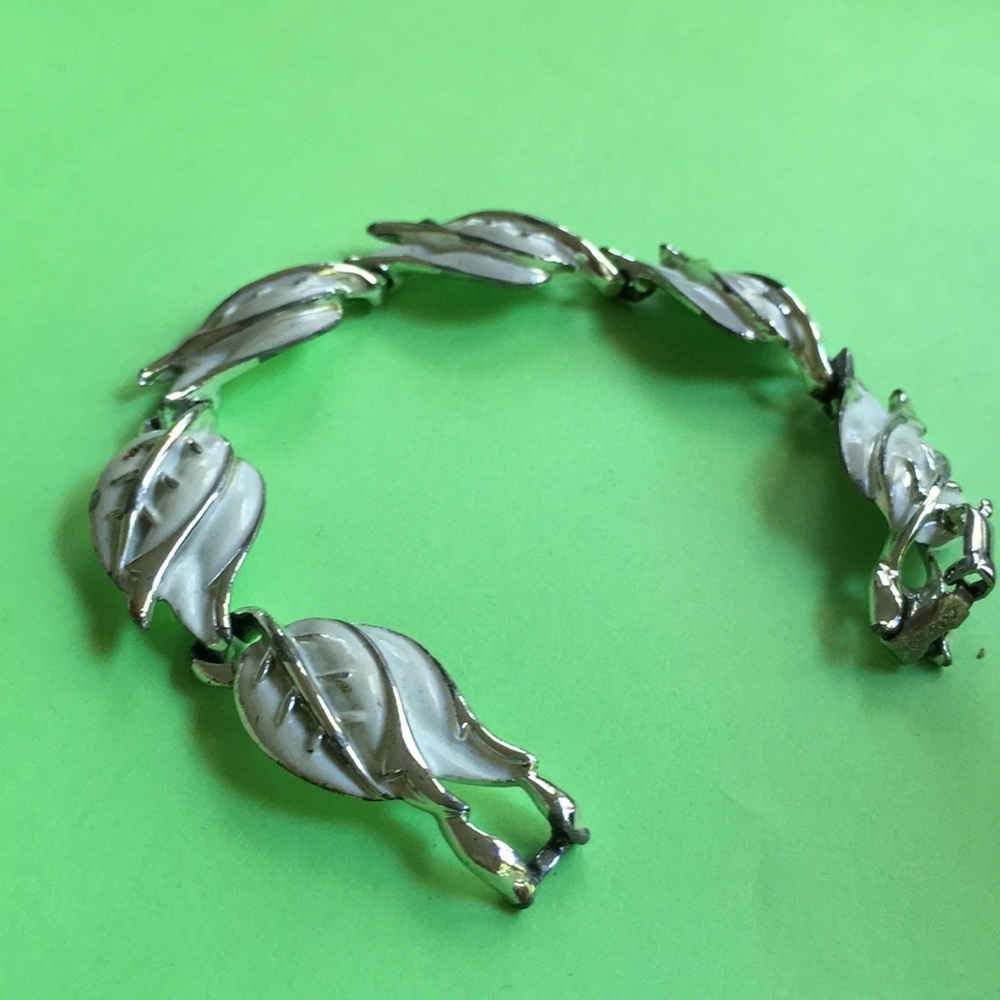 CORO White Enamel Vintage Bracelet